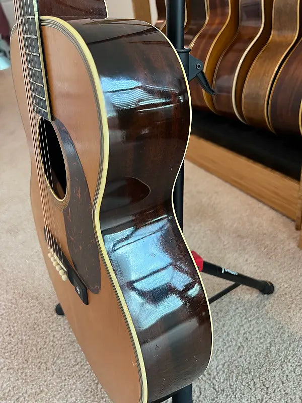 Euphonon Larson Bros 16’ Jumbo 1930’s Rare Natural