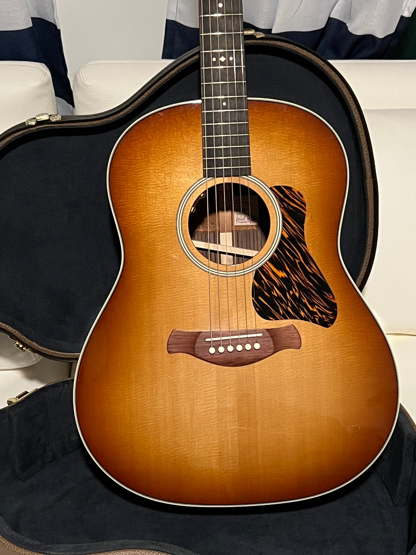 2025 Taylor 717e Gold Label Sunburst